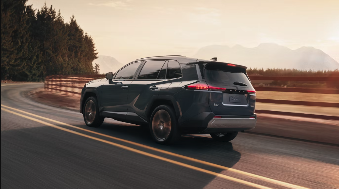 2026 Toyota RAV4 vs 2026 Honda CR-V