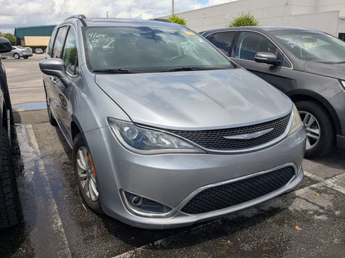2018 Chrysler Pacifica Touring L
