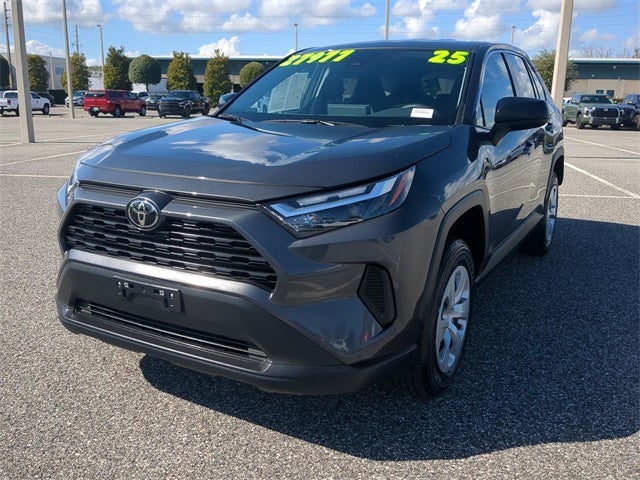 2025 Toyota RAV4 LE
