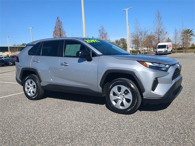 2024 Toyota RAV4 LE