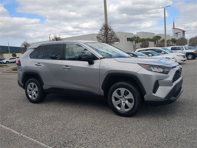 2022 Toyota RAV4 LE