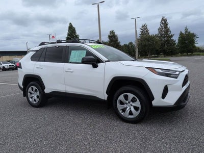 2024 Toyota RAV4 LE