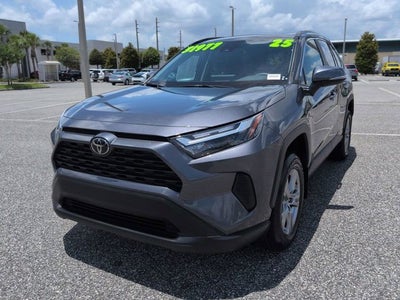 2025 Toyota RAV4 XLE