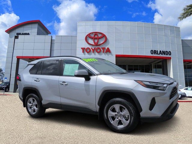 2025 Toyota RAV4 XLE