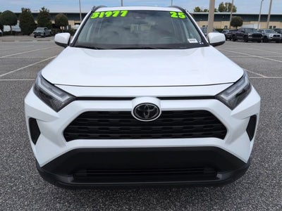 2025 Toyota RAV4 XLE