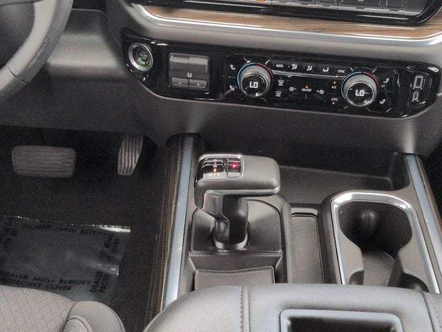 2022 Chevrolet Silverado RST