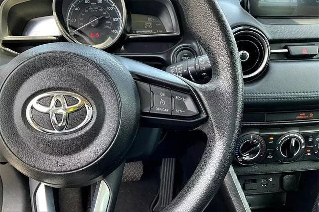 2020 Toyota Yaris Hatchback LE