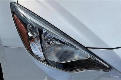 2020 Toyota Yaris Hatchback LE