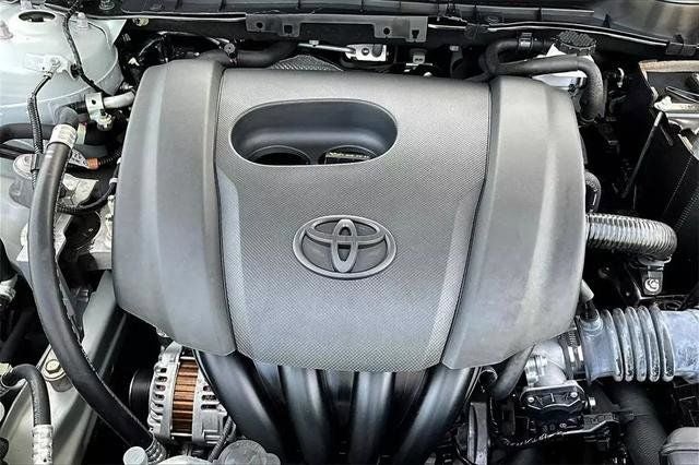 2020 Toyota Yaris Hatchback LE