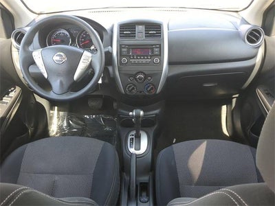 2015 Nissan Versa 1.6 SV