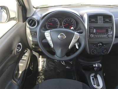 2015 Nissan Versa 1.6 SV