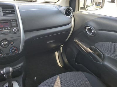 2015 Nissan Versa 1.6 SV