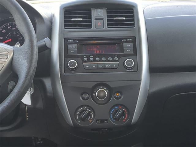 2015 Nissan Versa 1.6 SV