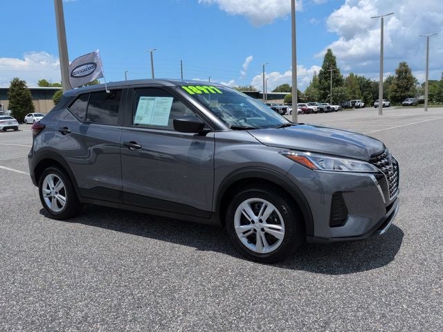 2025 Nissan Kicks Play S