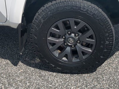 2022 Toyota TACOMA SR5 SR5 V6