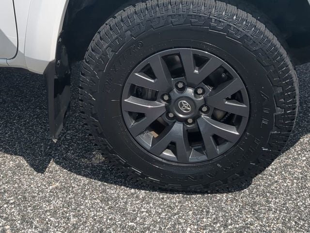 2022 Toyota TACOMA SR5 SR5 V6