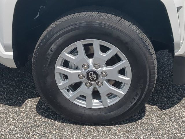 2024 Toyota TACOMA SR5 SR5