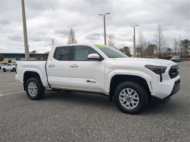 2024 Toyota TACOMA SR5 SR5