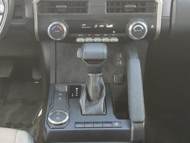 2024 Toyota TACOMA SR5 SR5