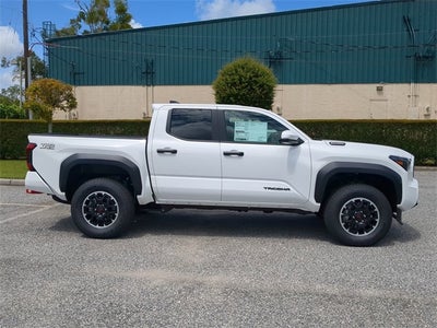 2025 Toyota Tacoma i-FORCE MAX TRD Off-Road i-FORCE MAX