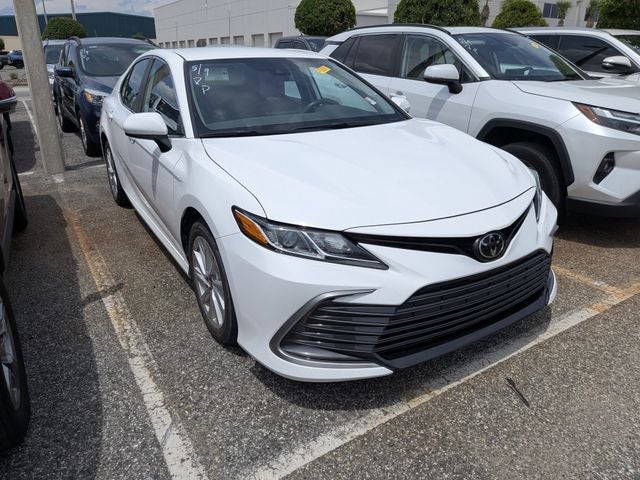 2022 Toyota CAMRY LE