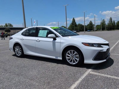 2022 Toyota CAMRY LE