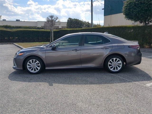 2023 Toyota CAMRY LE