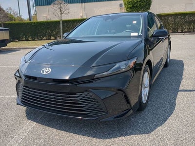 2025 Toyota CAMRY LE