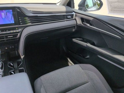2025 Toyota CAMRY LE