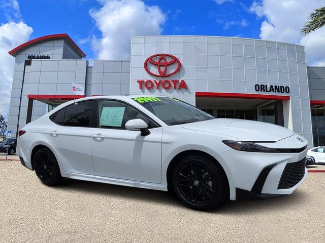 2025 Toyota Camry SE