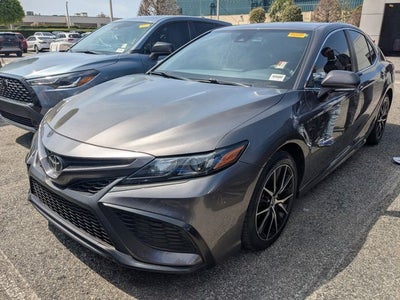 2022 Toyota CAMRY SE