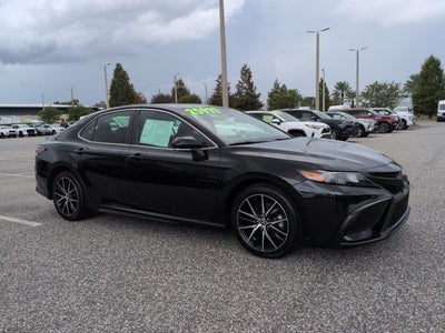 2024 Toyota Camry SE