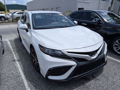 2023 Toyota Camry SE