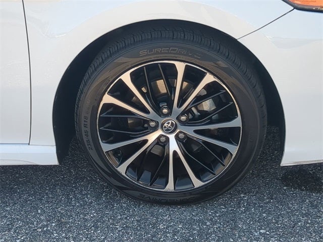 2020 Toyota CAMRY SE