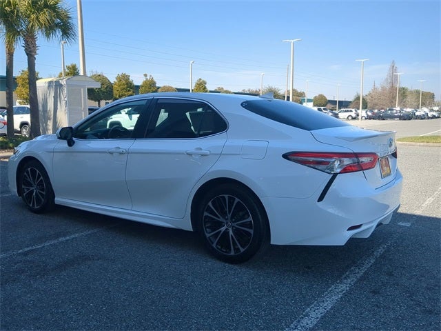 2020 Toyota CAMRY SE