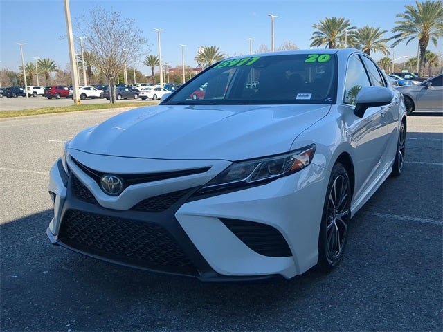 2020 Toyota CAMRY SE