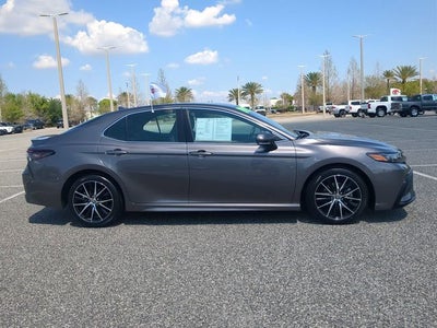 2023 Toyota CAMRY SE
