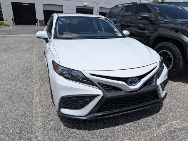2024 Toyota Camry Hybrid SE