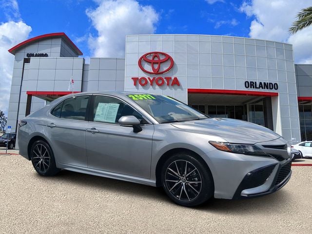 2024 Toyota CAMRY SE