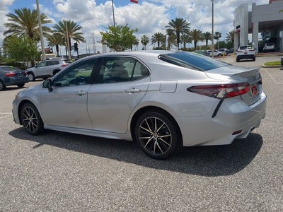 2024 Toyota CAMRY SE