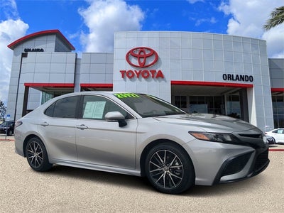 2024 Toyota CAMRY SE