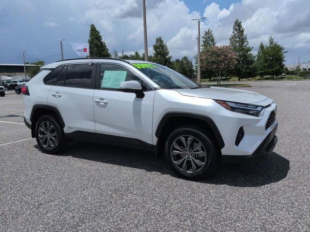 2024 Toyota RAV4 HYBRID XLE Premium