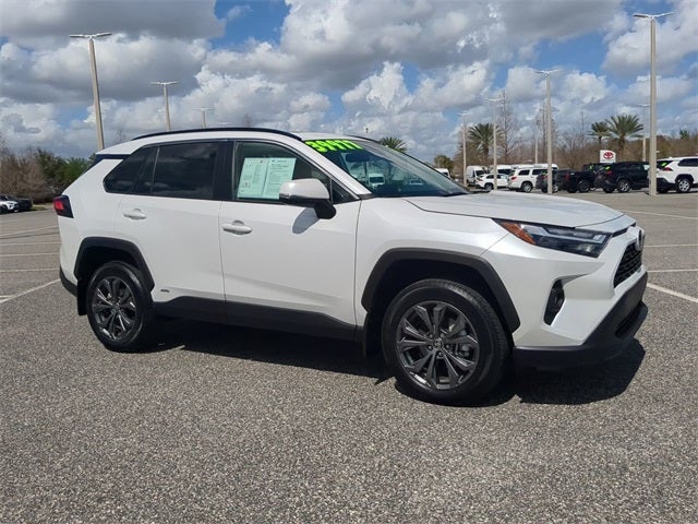 2025 Toyota RAV4 HYBRID XLE Premium
