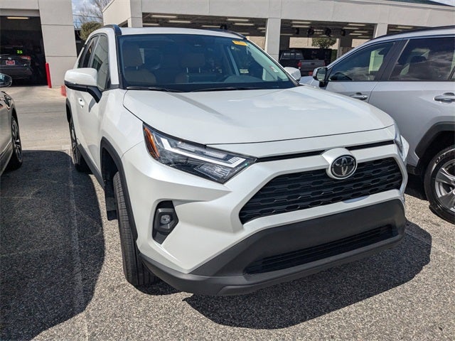 2025 Toyota RAV4 HYBRID XLE Premium