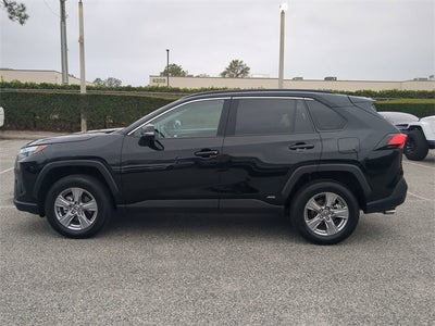 2025 Toyota RAV4 HYBRID XLE