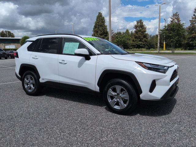 2025 Toyota RAV4 Hybrid XLE