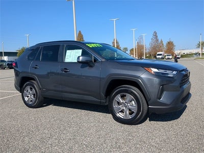 2025 Toyota RAV4 HYBRID XLE