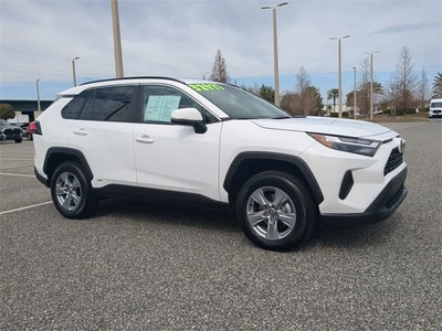 2025 Toyota RAV4 HYBRID XLE