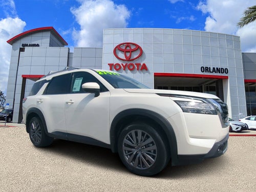 2024 Nissan Pathfinder SL