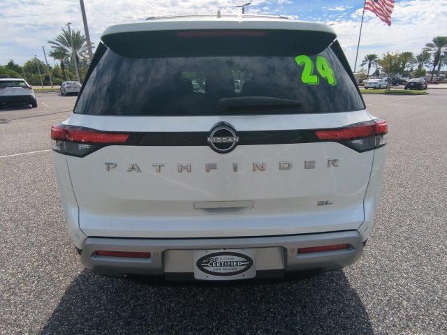 2024 Nissan Pathfinder SL